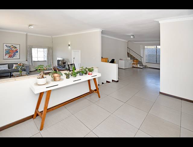 5 BEDROOM HOUSE FOR SALE IN BLAIRGOWRIE